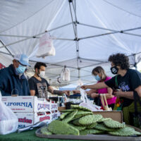 Encino-Farmers-Market_Captioned-2